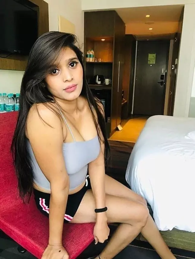 कॉल गर्ल्स सर्विस  धौरहरा